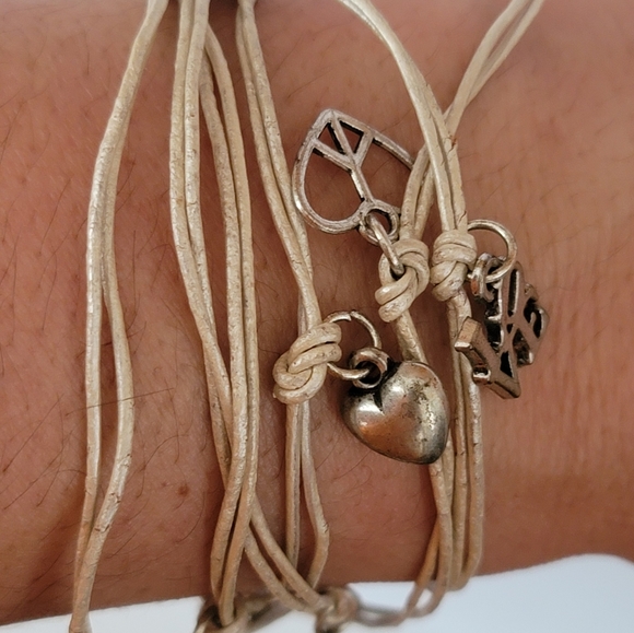 Love Rope Necklace - Picture 10 of 10